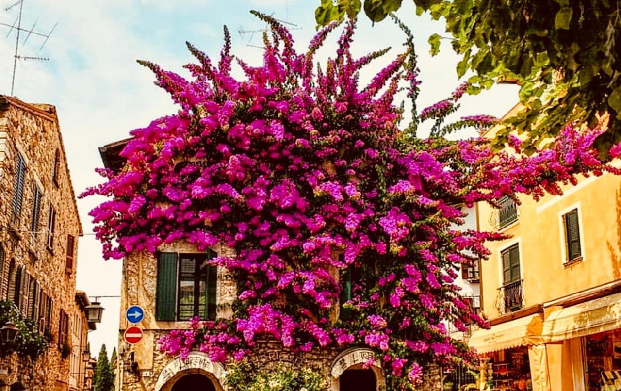 Boutique Hotel Sirmione Exterior photo