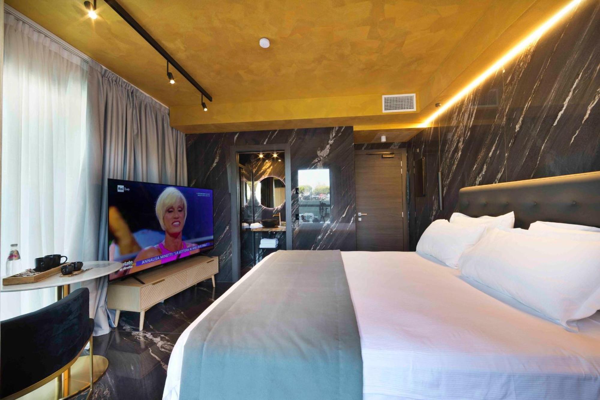 Boutique Hotel Sirmione Exterior photo
