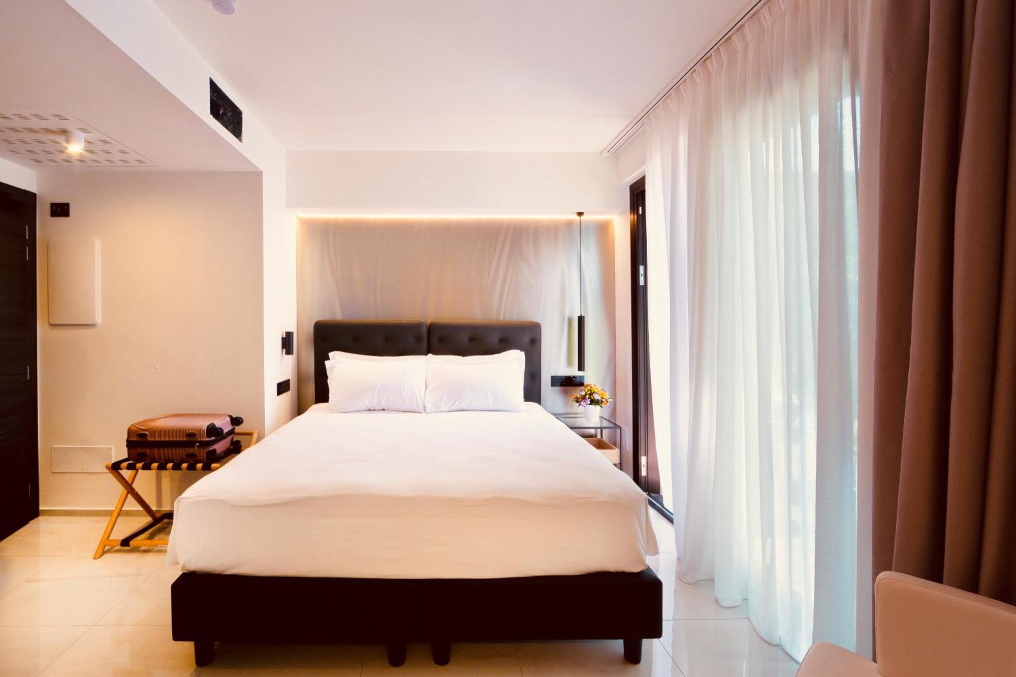 Boutique Hotel Sirmione Exterior photo